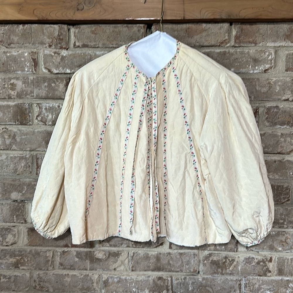 Gorgeous Vintage Quilted Bed Coat